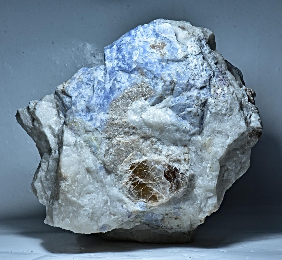 Natural Fluorescent Blue Hackmanite Specimen With Phlogopite 2403 Gram ...