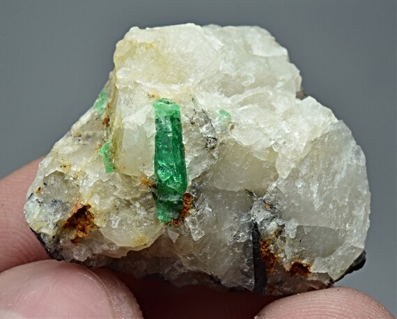 Natural Emerald Crystal on White Quartz Matrix 45 Carat - Etsy