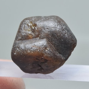 Uniek zeldzaam Bastnaesite Bastnasite-kristal uit Zagi Mountain Pakistan 35 karaat
