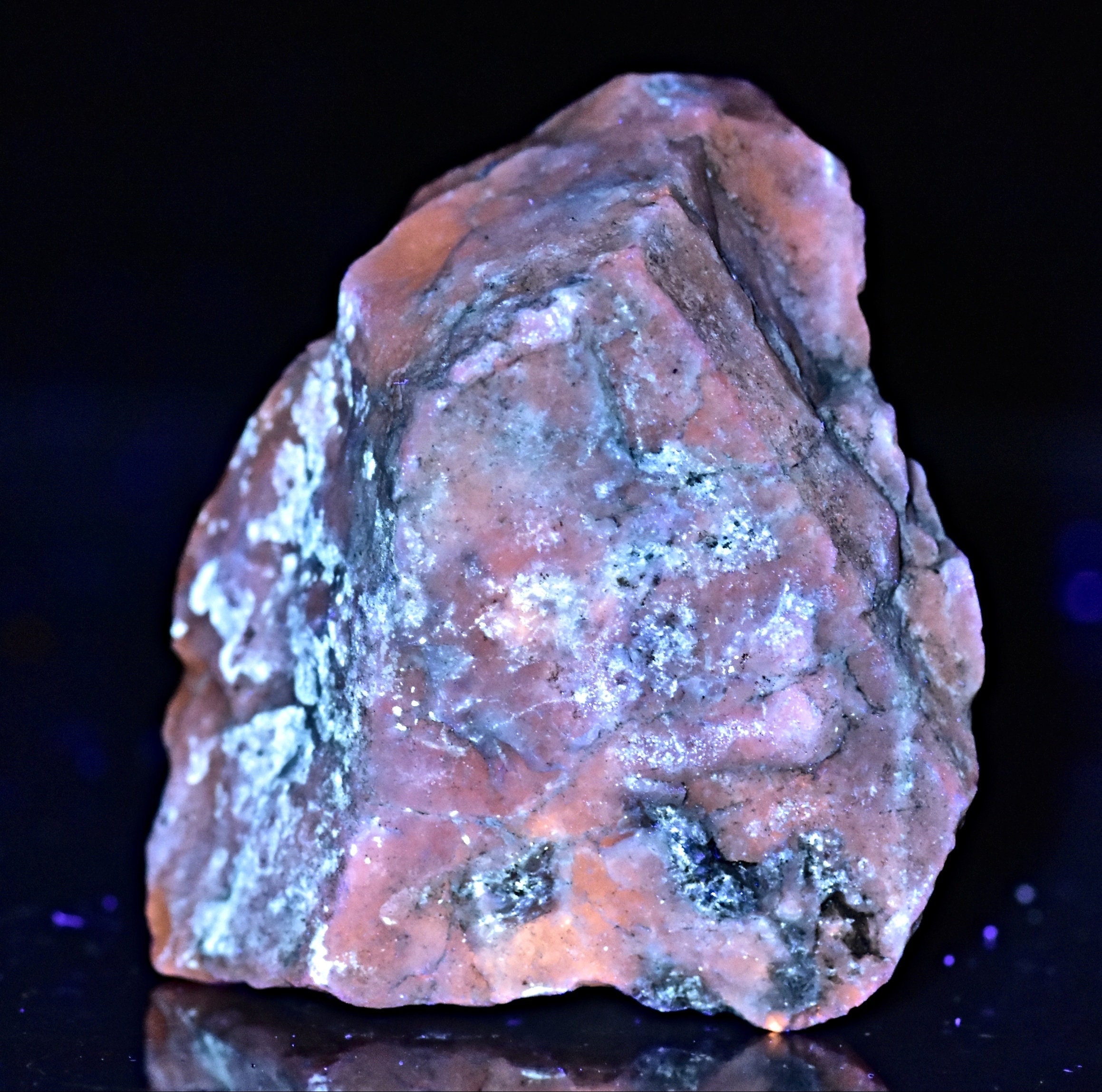 希少！ ブルーハックマナイト原石1 129 グラムの天然蛍光希少ブルーハックマナイト原石標本 - Etsy 日本