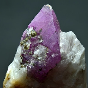 75 Carat Natural Unique Ruby Crystal Specimen From Jigdalik Afghanistan