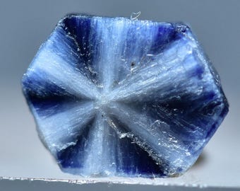 天然エッチングクンツァイトクリスタル 36 グラム - Etsy 日本