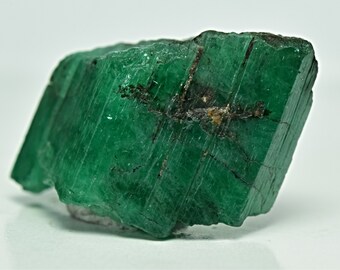 Natural Green Color Unique Emerald Crystal Combined With