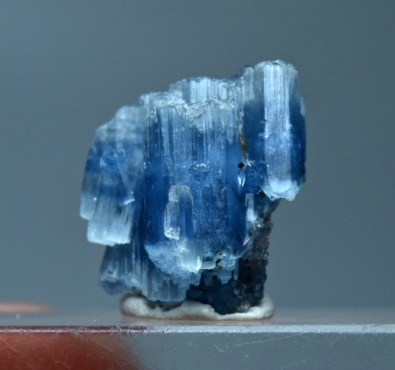 Rosterite Top Blue Alkali Beryl Crystal 10 Carat Unusual Vorobyevite Beryl