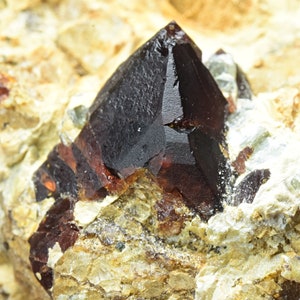 Rare Terminated Chondrodite Crystal Specimen From Badakhshan Afghanistan 59 Gram