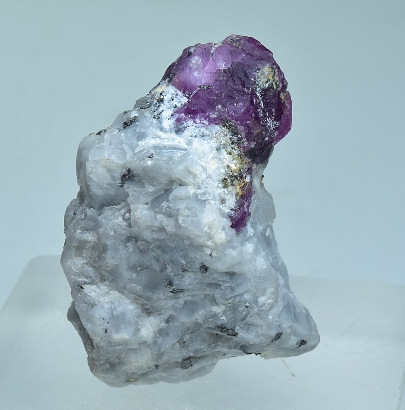 Natural Ruby Crystal Specimen Combined With Pyrite /& Mica on Matrix 29 Gram