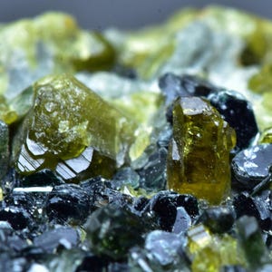 26 Gram Beautiful Epidote Crystal Cluster With Diopside & Black Mica On Matrix
