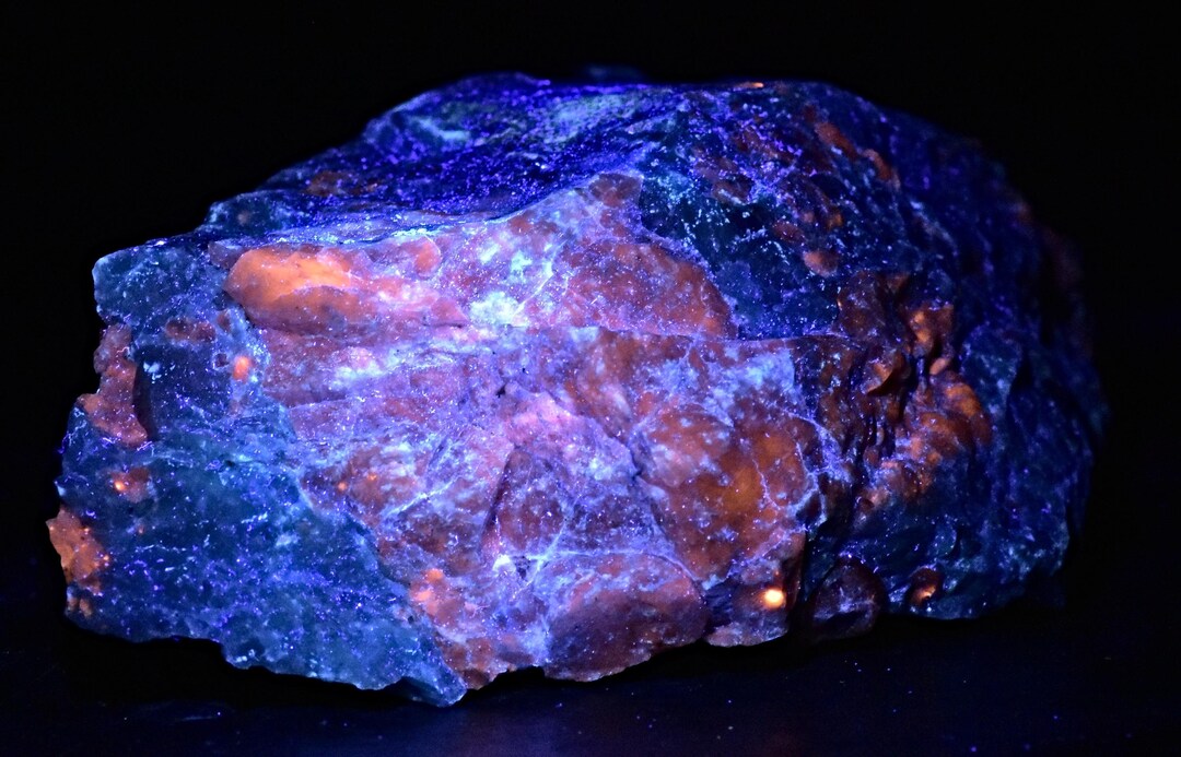 Huge Fluorescent Blue Hackmanite Specimen Combined With Phlogopite 3802 ...
