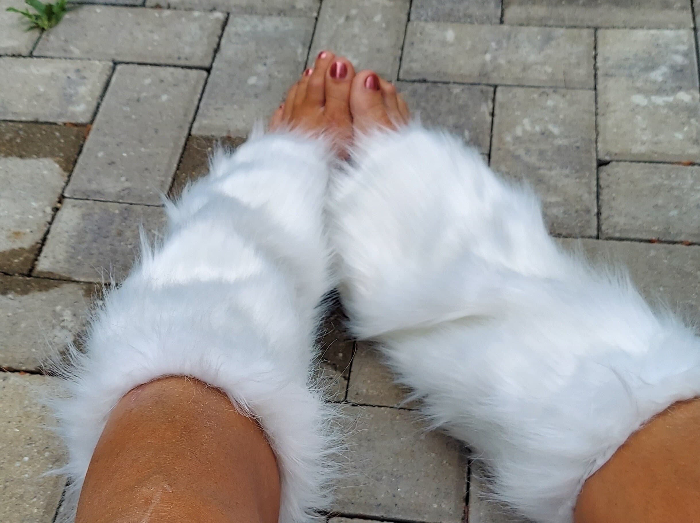Roma Faux Fur Leg Warmers - White