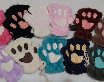 Comic con|Cosplay|Fandom|Anime|Costume|Unisex|Paws| Wolf|Faux FurPAW Gloves| Fingerless "PAWS" All Colors!| League of Legends