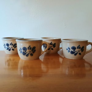 Vintage 70s stoneware mugs/Pfaltzgraff old castle logo mug set of 4