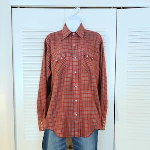 Vintage Womens Western Plaid shirt/Womens western shirt size medium-large