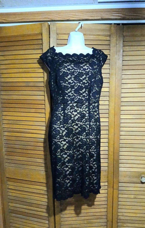 chinese dress ladies Baltic Born Womens Summerlin Lace Top Maxi Dress | Black