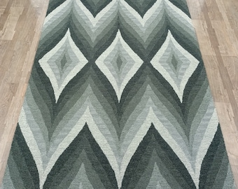 Handtufted Rug Gray Wool Diamond Pattern Modern Design