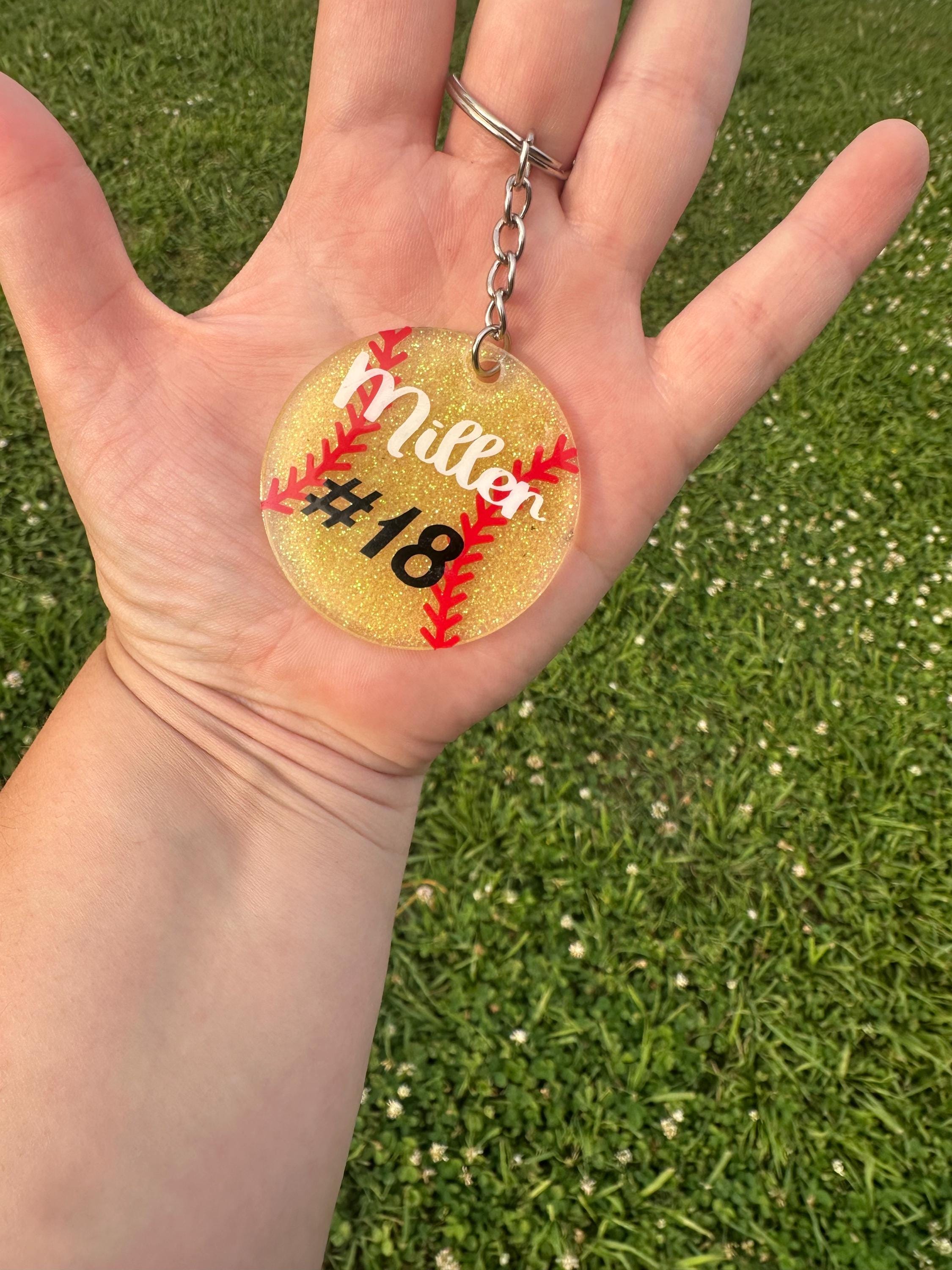 Spots Keychains, Baggage Name Tags, Personalized Keychains, Glitter ...