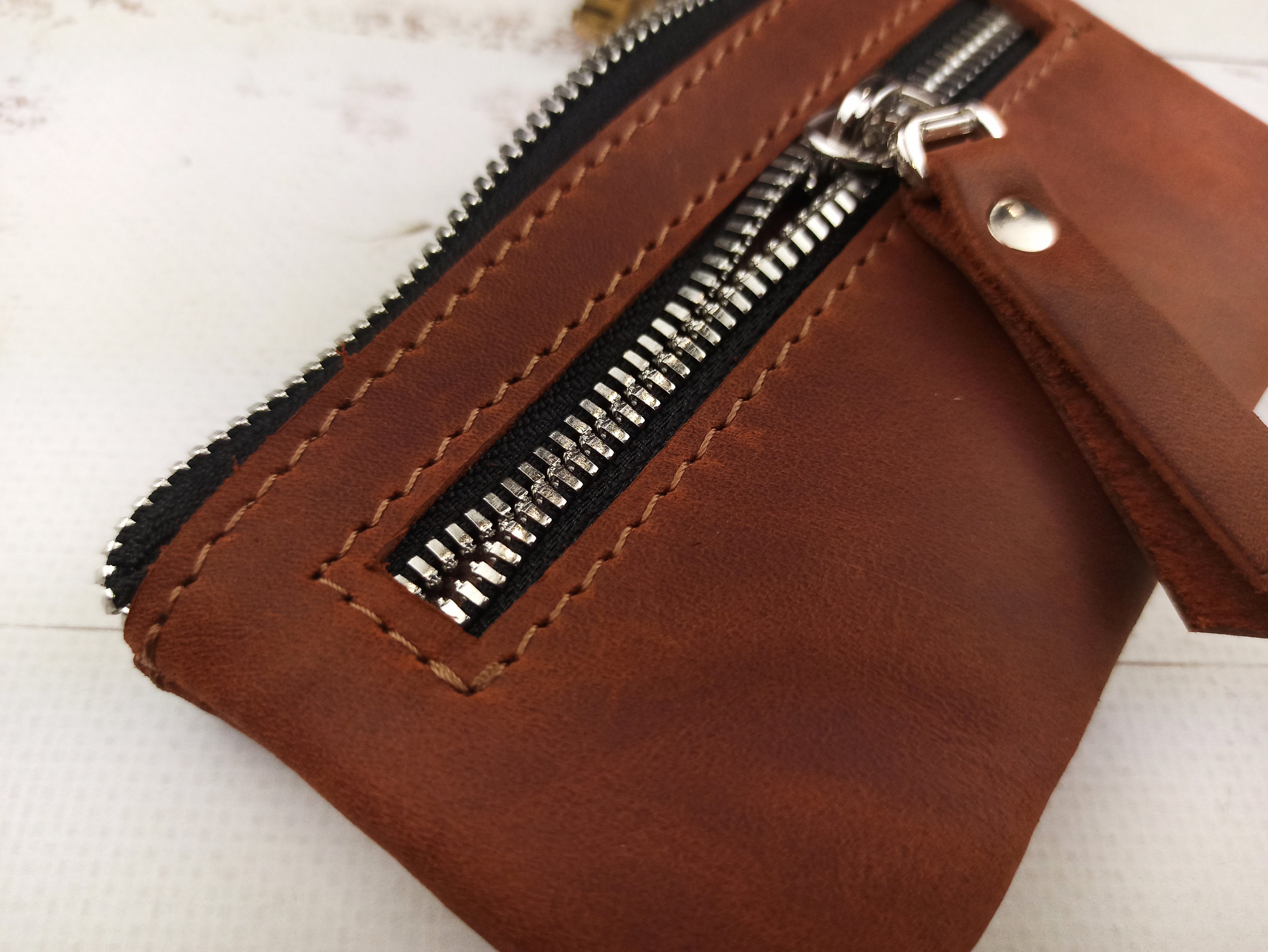 Leather key case / key organizer / wallet | Etsy