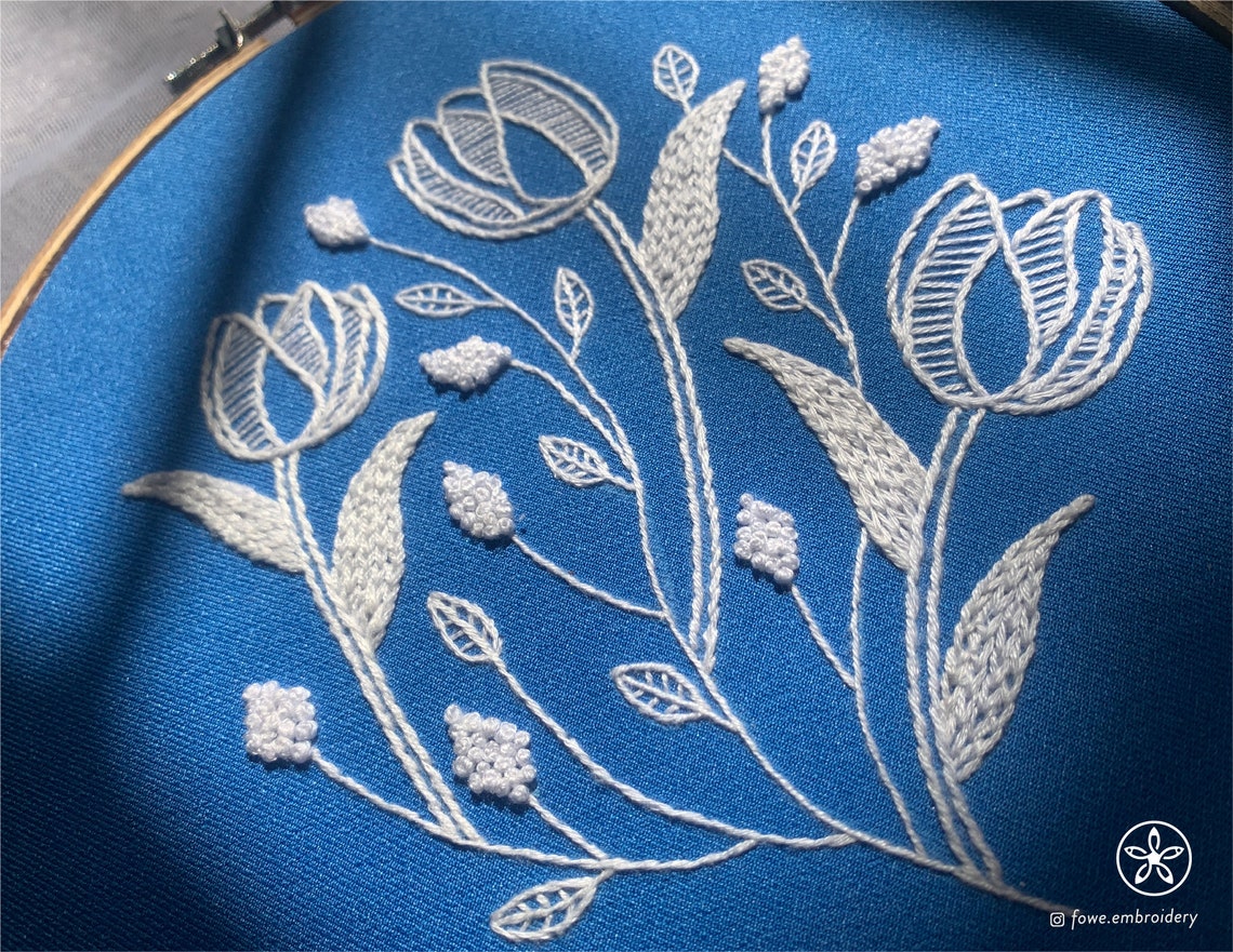 PDF Pattern Hand Embroidery Beautiful White Outline Tulip Etsy