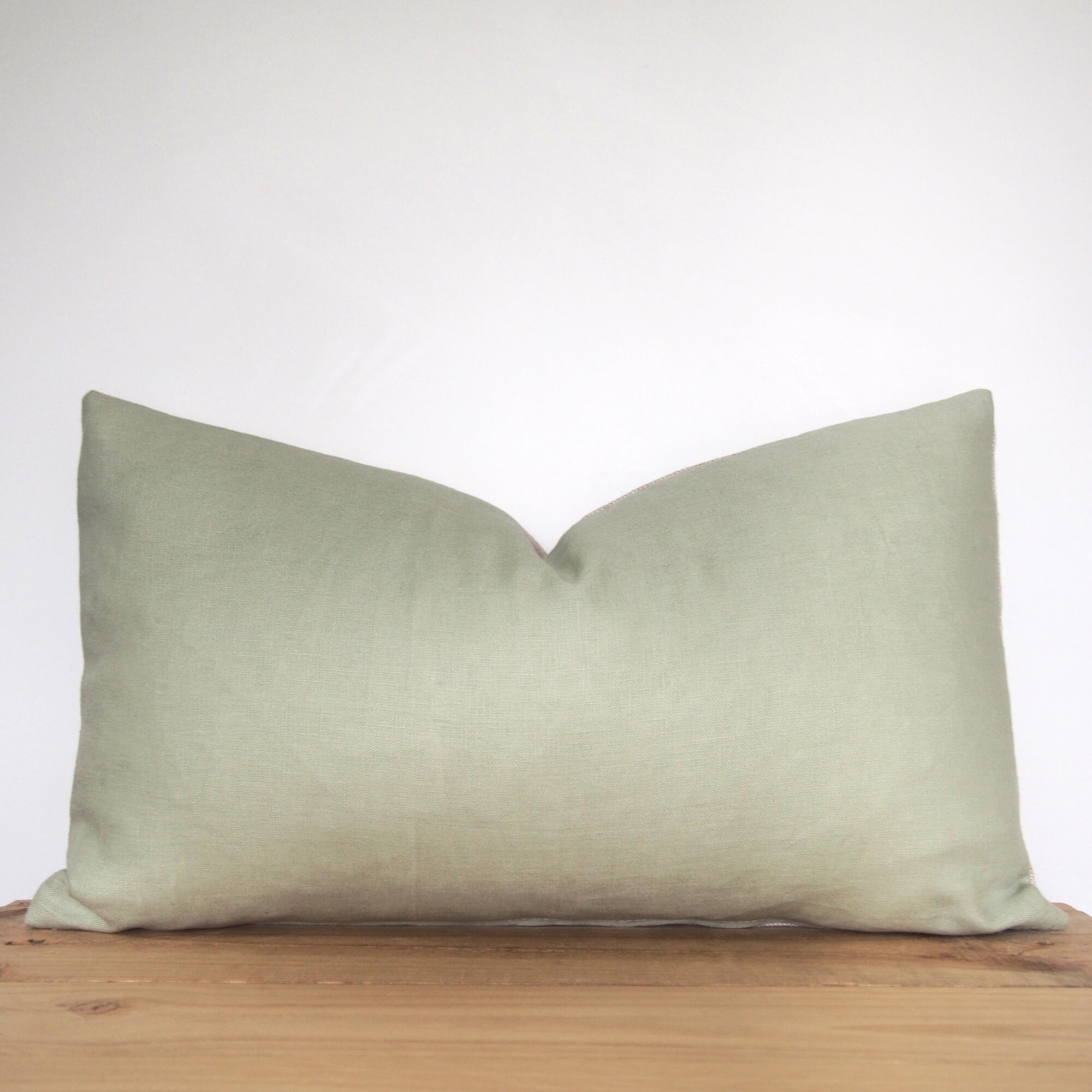Green Cushion Cover / 50 x 30cm Cushion Cover / Cream Throw | Etsy