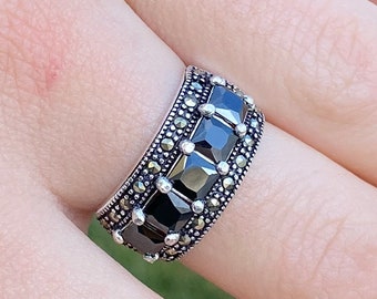 Svart stenring: Sterlingsilver Markasit, armenisk design