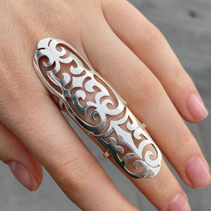 Full hand ring deals
