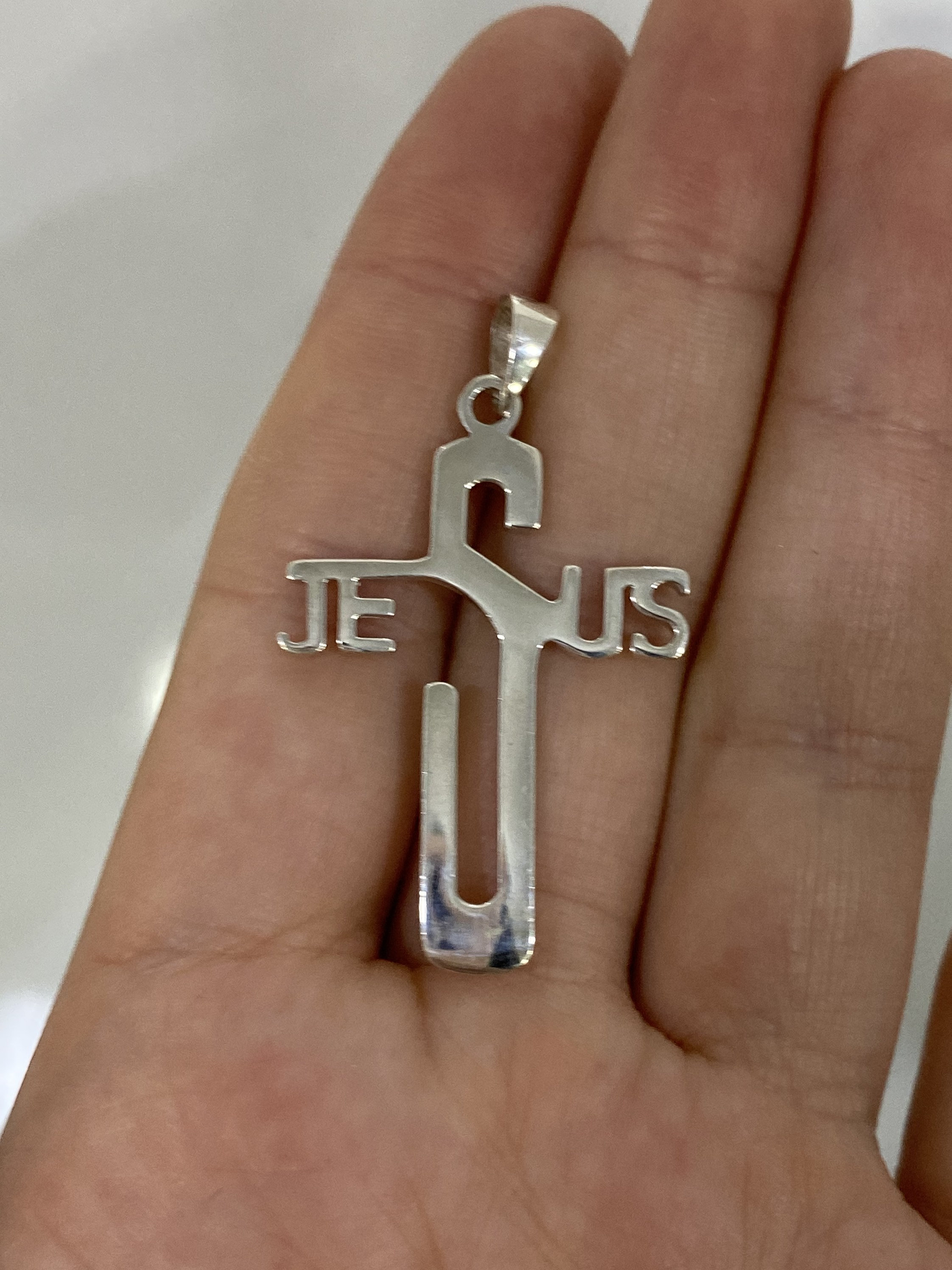 Jesus cross pendant necklace store