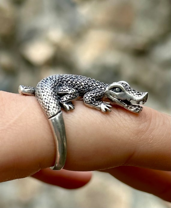 Crocodile ring sale