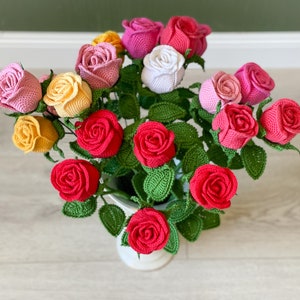 Crochet flowers bouquet, crochet roses for handmade home decor or gift for women. Real Touch rose for vase, amigurumi.