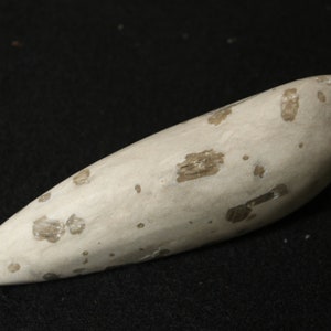 Vogel Alabaster (Nachtschwalbe) - Handschmeichler - Skulptur
