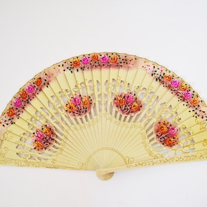 abanico de madera,abanico vintage,abanico de mujer,abanico de España,abanico plegable,abanico de coleccion,abanico de diseño,abanico