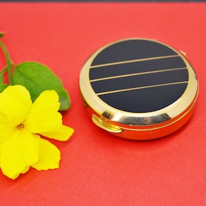 pill box,Boxes,round pill box,enamel pill box,vintage pill box,gold tone pill box,new vintage,tobacco box,makeup box,pill box,travel