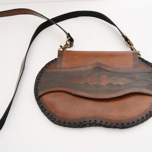 sac en cuir vintage, sac à bandoulière, sac brun, sac fait à la main, petit sac, sac pour femme, cadeau vintage, sac d’enveloppe, sac vintage, cadeau pour femme