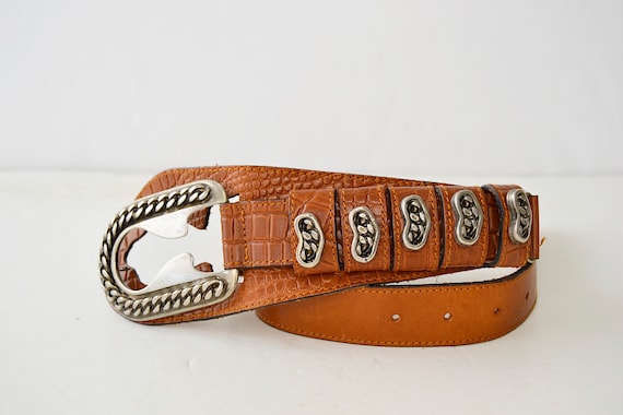 FOSSIL | Vintage Brown Leather Belt with Decorative Silver Buckles | Vintage Brown Leather Belt: Silver Moroccan Powder Horn  main image 2