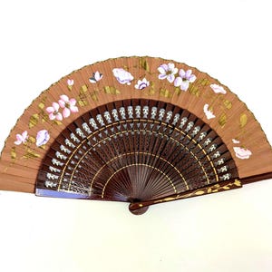 abanico de madera,abanico vintage,abanico de mujer,abanico de España,abanico plegable,abanico de coleccion,abanico de diseño,abanico