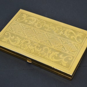 Compact case, vintage case, case made of brass, old makeup box, gold tone, engraved case, vintage gift, compact for makeup, gift for women