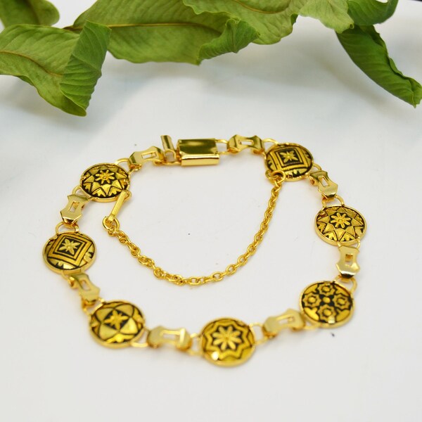 Bracelet Damascène, Toledo Damascened Link Bracelet . Incrustation d’or jaune 24 carats, bracelet damascène , panneaux botaniques de Flor