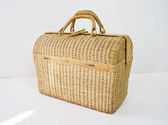 Large vintage briefcase picnic basket Vintage Wicker Bag with Handle