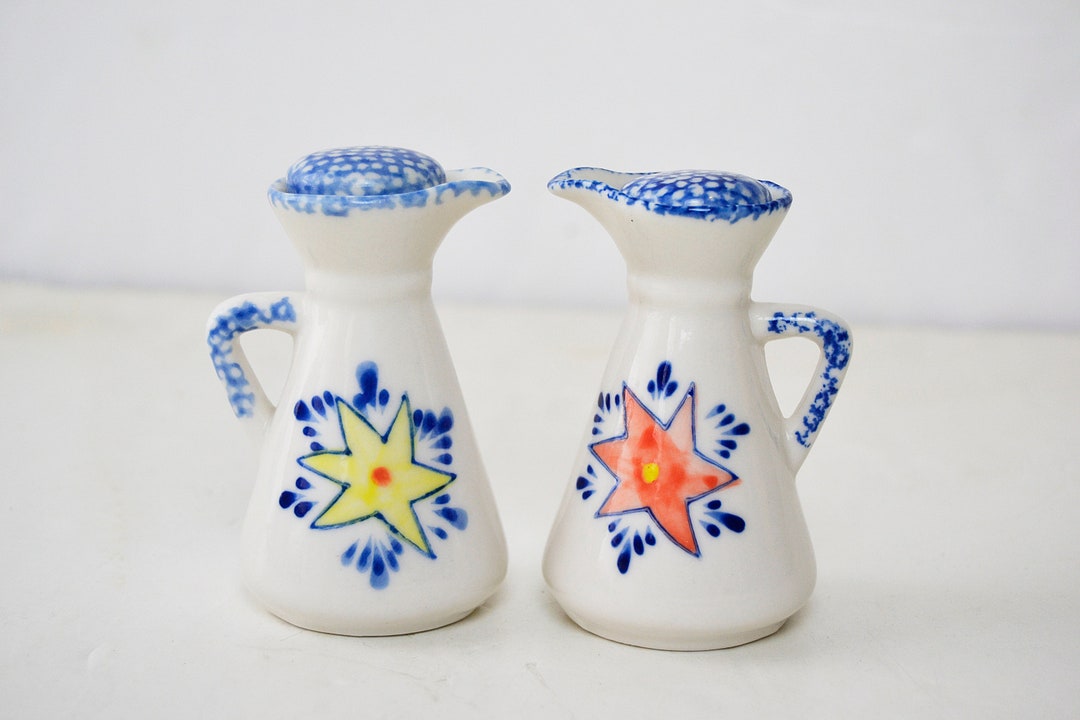 Porcelain Vinegar and Oil Jug Set: Mini Pitchers With Star Design - Etsy