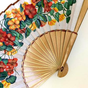abanico de madera,abanico vintage,abanico de mujer,abanico de España,abanico plegable,abanico de coleccion,abanico de diseño,abanico