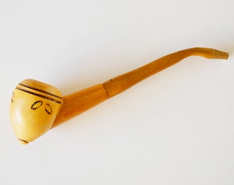 Vintage Wooden Tobacco Pipe: Elegant Smoker Gift