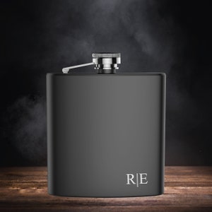 Stainless steel hip flask personalized with initials engraving matt black for Father&#39;s Day gift, friends, best man as a gift