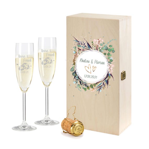 Cofanetti con champagne e calici personalizzati con iniziali