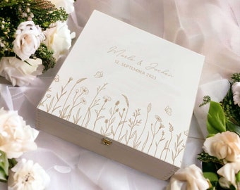 Erinnerungskiste Geschenkbox zur Hochzeit personalisiert | Wildblumen | Holzkiste für Hochzeitsfotos - ein tolles Hochzeitsgeschenk
