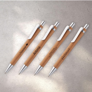 Personalisierter Kugelschreiber aus Bambus Holz mit Gravur | Geschenk für Freundin, Trauzeugin, Vatertag, Weihnachten, Firmenausschuss