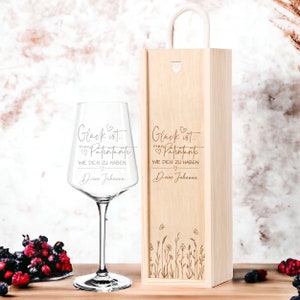 Wine glass with name engraving personalized for godmother | Birthday gift idea - Christmas optional with wooden box