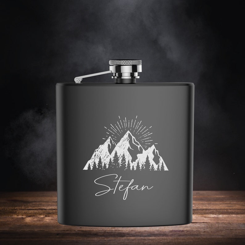 Stainless steel flask in matte black with engraving of the name and motif Mountain image 1
