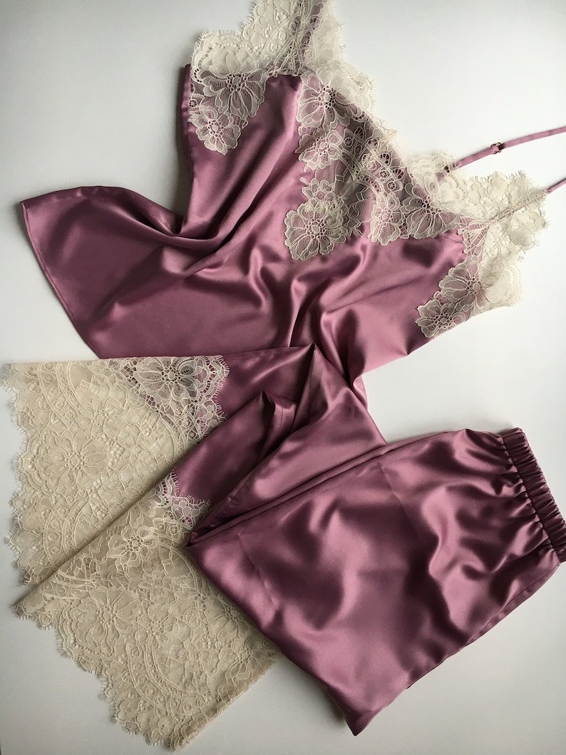 Silk pajama set with lace Bridal satin sleepwear Lace tank top and pants Silk Camisole deep V neck Loungewear Bridesmaid gift Gift for her imagen 4