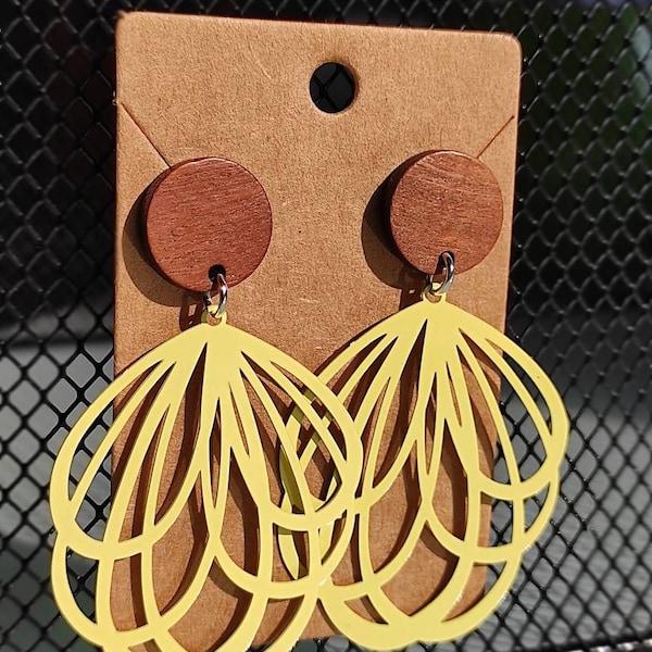 Boucles d'oreilles graphiques jaunes