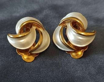 Boucles d'oreilles à clip, bijoux fantaisie vintage dorés