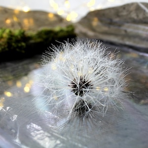 Dandelion Flower Brooch, Large Flower Brooch, Miracle White Textile Flower Pin in Cottagecore Style. All Parachute is made by Hand afbeelding 6