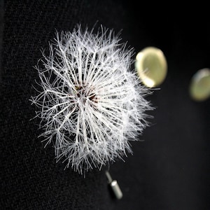 Dandelion Flower Brooch, Large Flower Brooch, Miracle White Textile Flower Pin in Cottagecore Style. All Parachute is made by Hand afbeelding 4